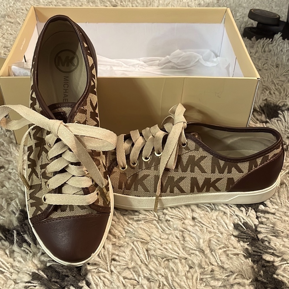 Michael Kors Monogram City Sneaker